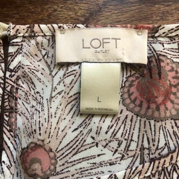LOFT Peacock Feather Pattern Blouse Pink Tan - Size Large - Picture 10 of 16